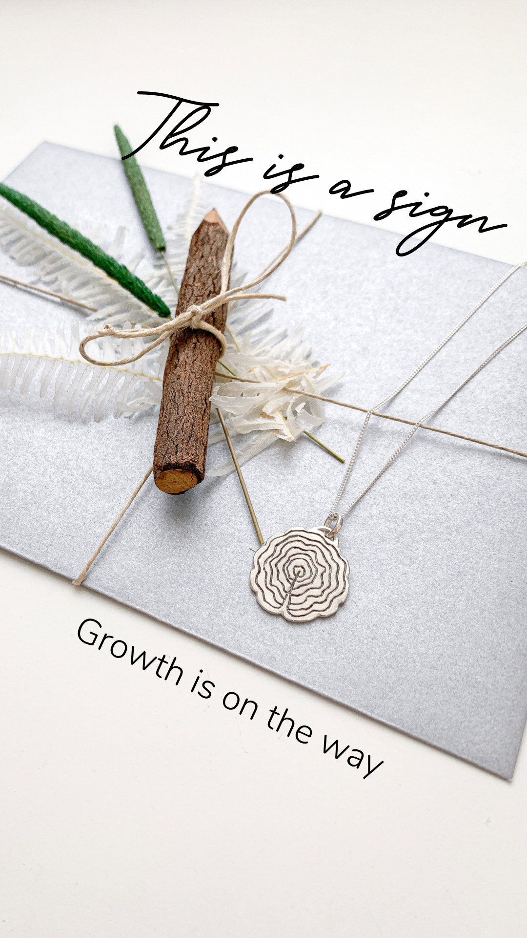 Medium Growth Pendant