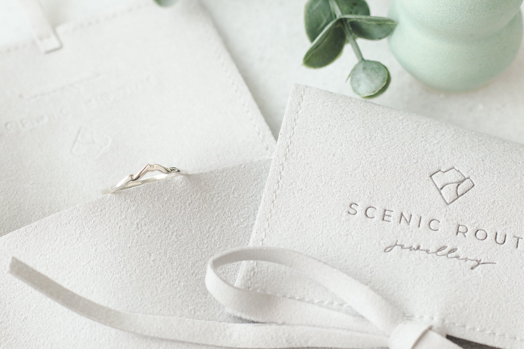 Scenic route jewellery micro fibre packaging